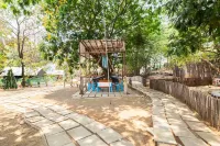 Lakeside Boheme Inn Hotels in Isambe