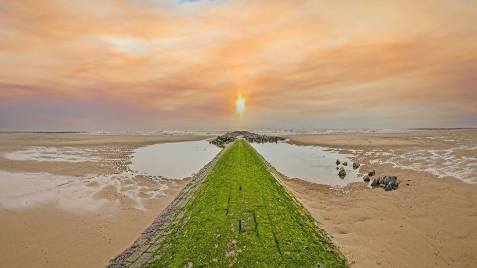 Stay in Middelkerke with Sea View