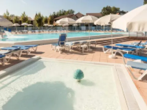 4 Room House 8 People - Prestige Hotels in Monflanquin