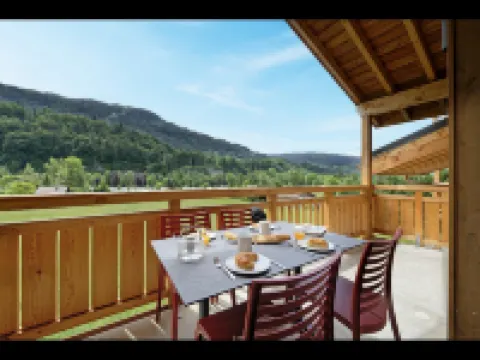 Apartment in Samoëns with Spa & Pool