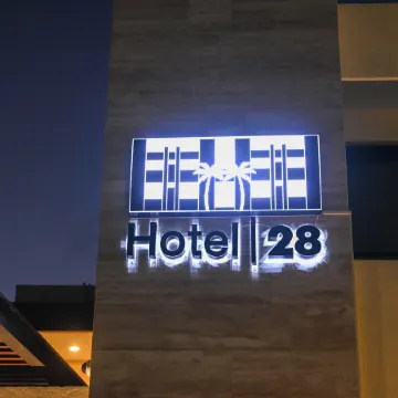 Hotel 28