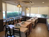Business Hotel Goi Hills - sarapan