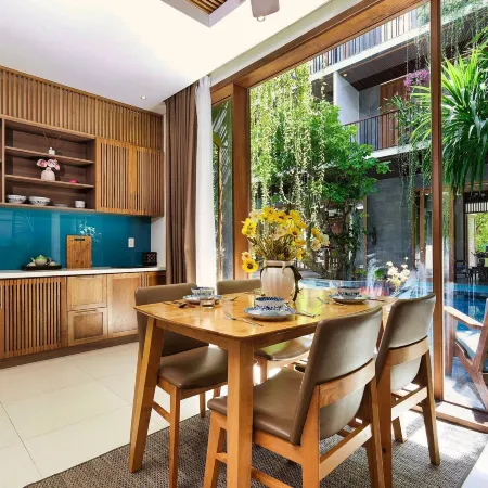 Tam House Villa Hotel