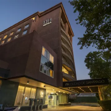 NH Ciudad de Santiago Hotels near San Cristóbal Hill