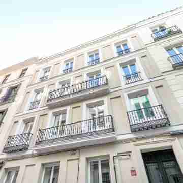 Genteel Home Madrazo IV Terrace Hotel Exterior