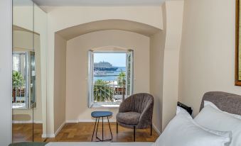 Porta Stella 2-Bedroom Luxury Apartment