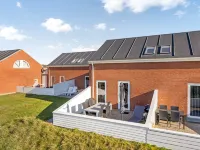 "Hugo" - 2.5km from the Sea