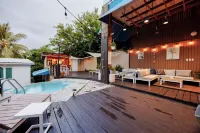 Serenity Rincon Guesthouse - Pools