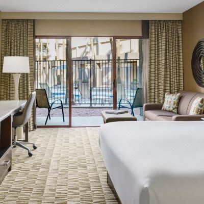 Room With 1 King Bed And Pool View With Walk Out Patio Hilton Phoenix Airport Promo Code