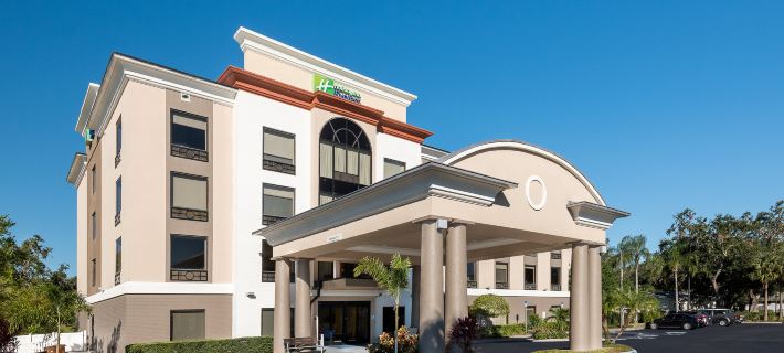 Holiday Inn Express & Suites BARTOW by IHG Hotels in Polk County