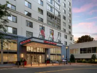 Hilton Garden Inn Bethesda Downtown Hotels in Bethesda