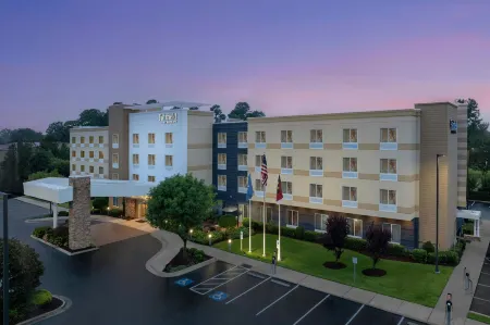 Fairfield Inn & Suites Fayetteville North