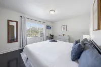 Walk to Tiger Stadium / Near Downtown / King Bed Hotel in zona Louisiana State University