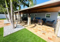 Iconic 3BD Home Mins From the Beach Pompano FL - 2 estrellas