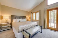 4 Mi to Ski Mt Rose Sleek Reno-Lake Tahoe Home - spa