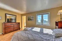'East of the Sun' Beachside Apartment w/ Deck! - Lemmikkieläimet sallittu