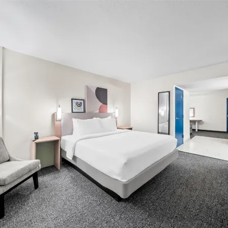 Spark by Hilton Orlando Near Universal Отели рядом с достопримечательностью «Парк Терки Лейк»