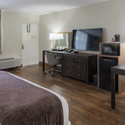 Comfort Room 1 King & 1 Queen Bed, Non Smoking Ocean Reef Hotel Promo Code