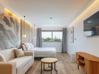 HA RETIRO Suites Hotels near Retiro