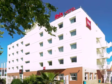 Ibis Barcelona Castelldefels Отели в г. Гава