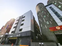 Siheung World Hotel Hotels near Singil Park