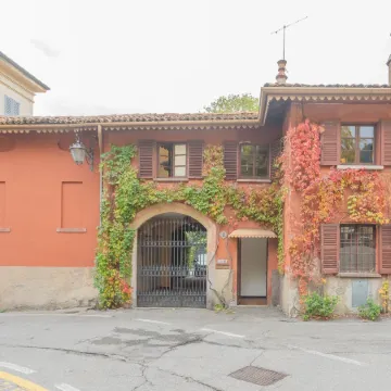 La Piazza di Cernobbio - Near the Lake