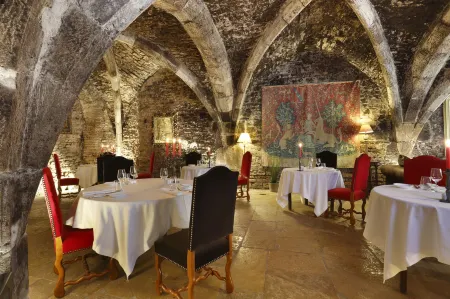 Abbaye de Maizières Отели рядом с достопримечательностью «Marche aux Vins»