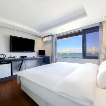 CU Hotel Отели рядом с достопримечательностью «Пляж Гвангалли»