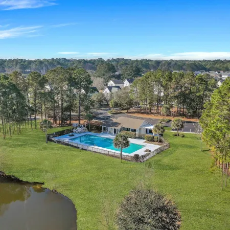 Coastal Home w/ Yard < 1 Mi to Old Town Bluffton!