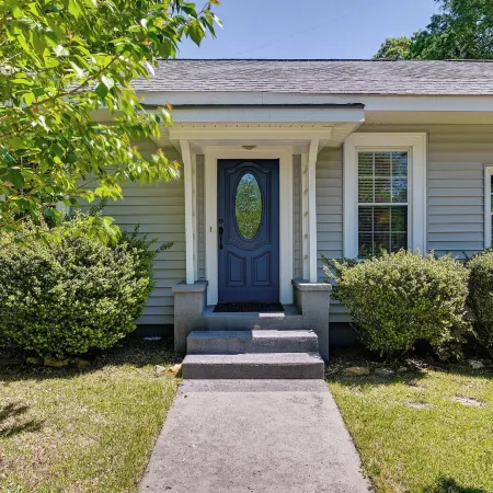 Quaint Anderson Home w/ Sunroom, Walk to Downtown!