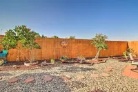 Mountain-View Albuquerque Townhome w/ Patio! - Condos