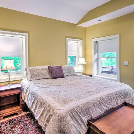 Spacious Bartlett Home w/ Fireplace + Kitchen