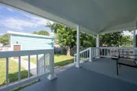 Barth Hotels in Beech Grove