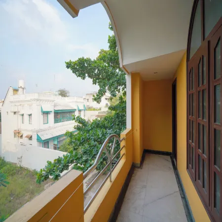 Maruthi Residency