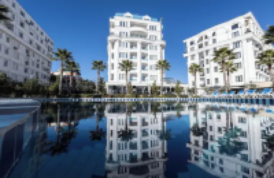 FAFA Aqua Blue Hotel