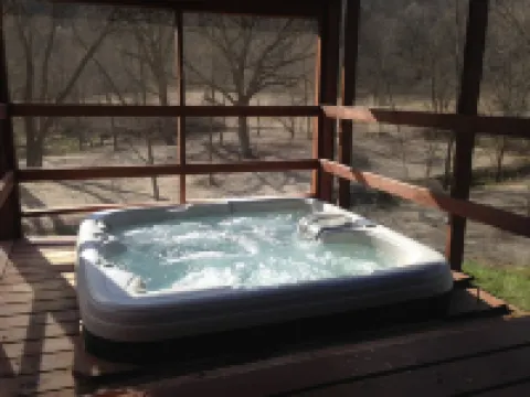 Secluded Rustic + Modern Log Cabin with hot tub by Stream,  luxury getaway