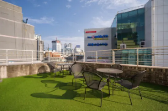 โรงแรมอินซอมเนีย