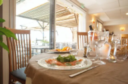 Logis Hotels - le Relais des Deux vallées - Hôtel et Restaurant