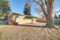 Family-Friendly Cortez 'Cedar House' w/ Yard! - Wifi
