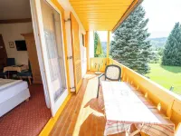 Haus Golker Ferienwohnungen & Frühstückspension Hotels in Seeboden