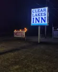 Clear Lakes Inn