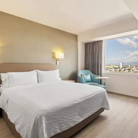 Fiesta Inn Express Ciudad de México Forum Buenavista Отели рядом с достопримечательностью «Театр «Феррокаррилеро»»