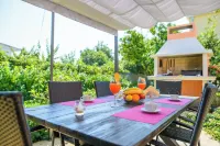 House Mirjana - Bungalows
