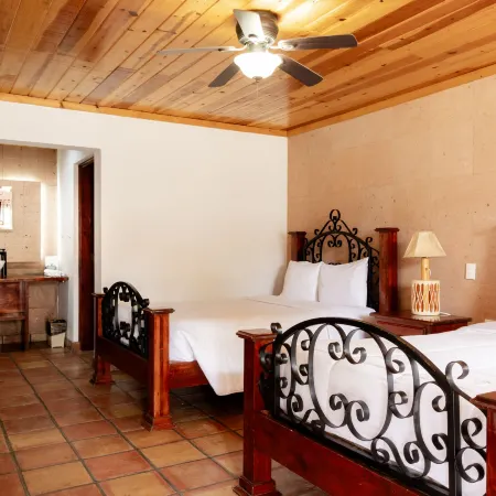 Hotel Cascada Inn