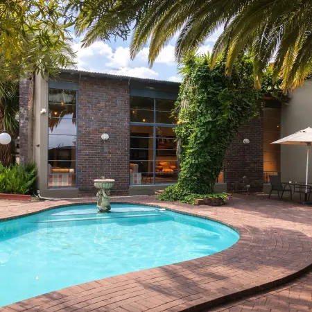 African Moon Corporate House
