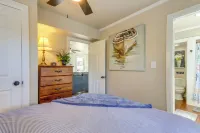 Lakefront Eucha Escape w/ Views & Boat Slip!
