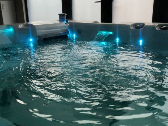 Private Hydro Pool, Double Bed TV, Bathroom - Other Areas Part Pvt & Shared Home