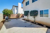 Explore Socal: Family-friendly Home in Fontana! - Wifi
