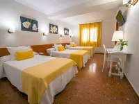Hotel Romerito Hotels near Malaga Botanical Garden