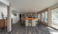 Pelican Lake Beautiful 5 bedroom - Chalets